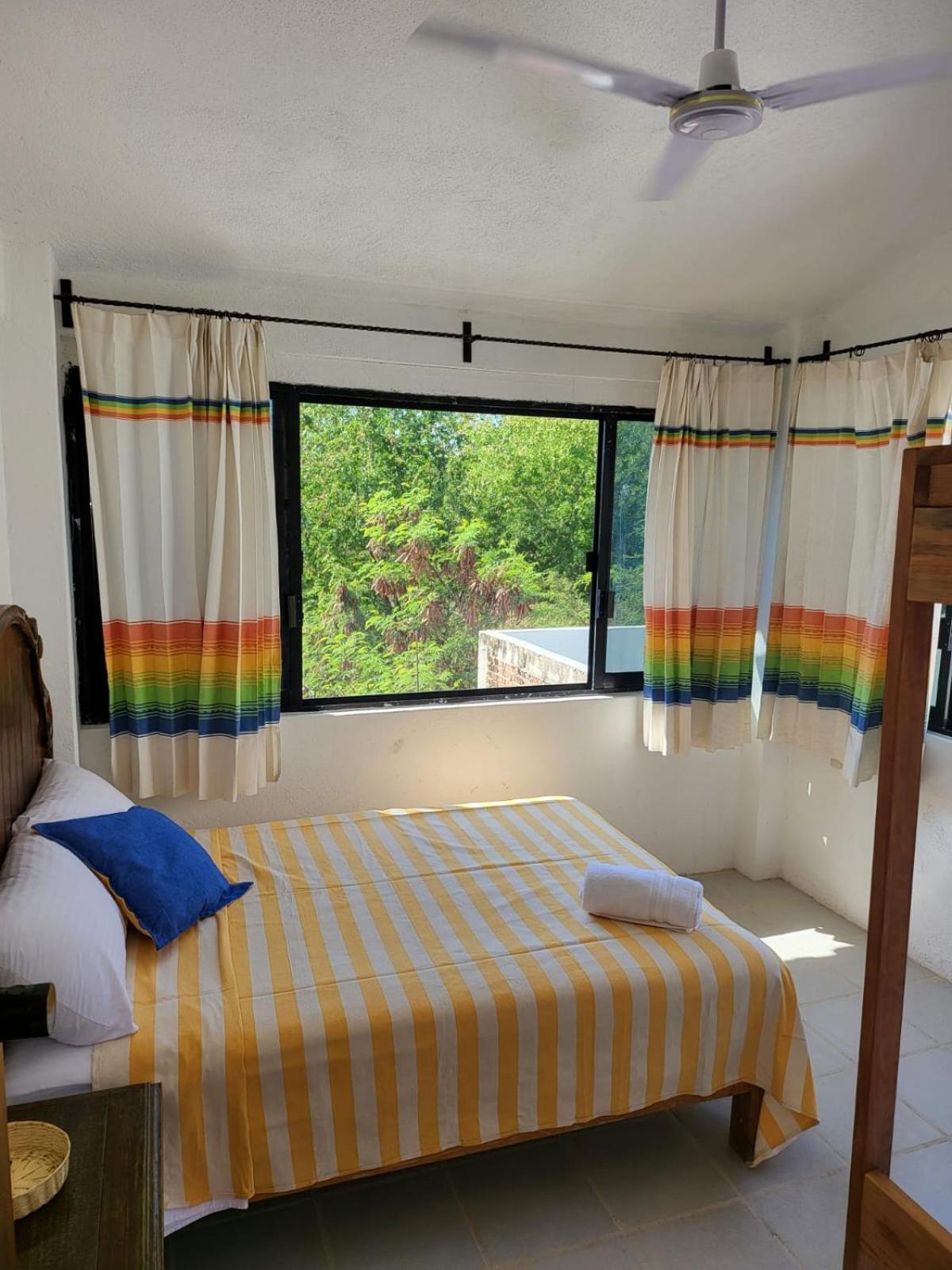 Bed and Breakfast Casa Vacacional Пуэрто-Эскондидо Экстерьер фото